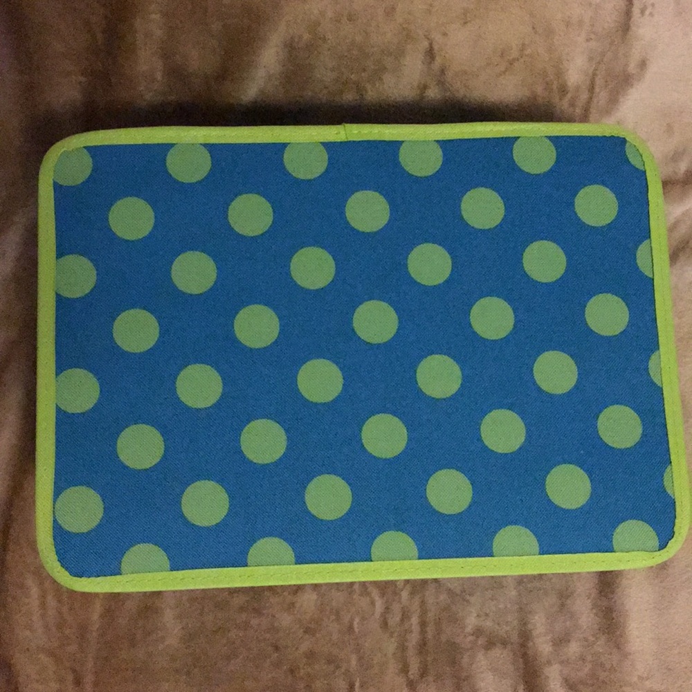 Avon Collapsible Storage Box - Picture 3 of 4
